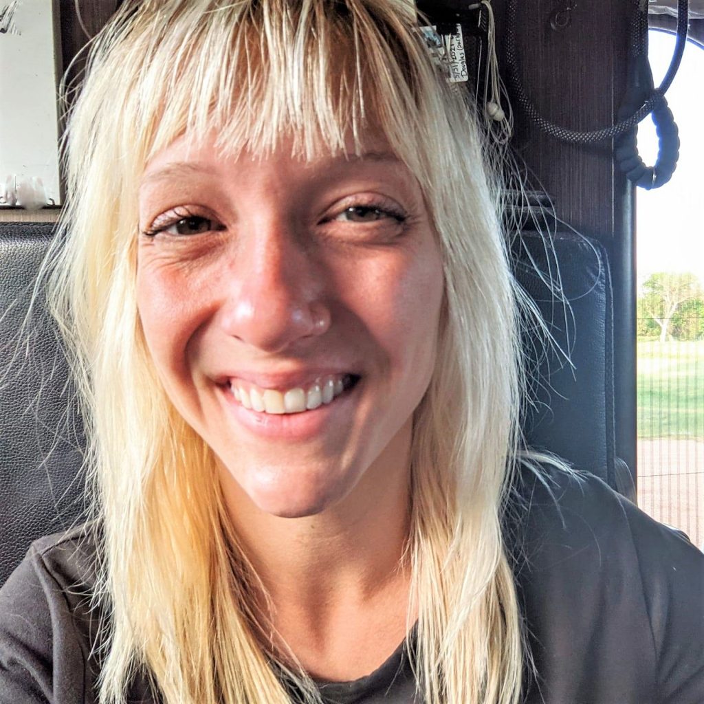 Laura Dodds, Libra Moon artisan